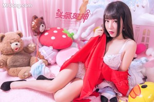 TouTiao 2017-09-18: Model Xiao Xiao (笑笑) (26 photos)