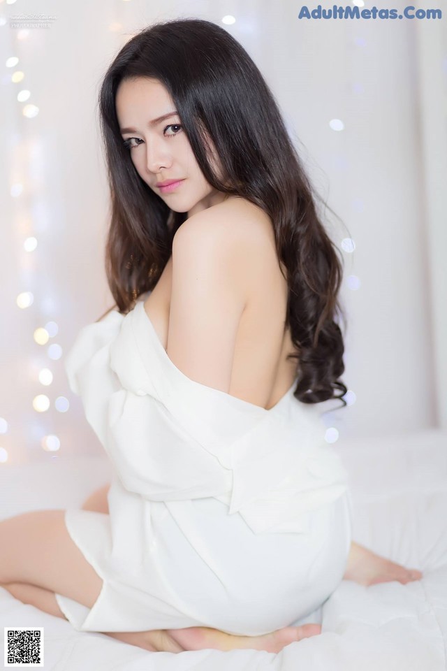 Thai Model No.280: Model Wan Prammika (16 photos) No.17d45a