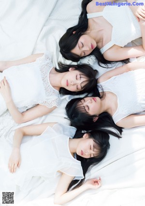 Nogizaka46, Young Magazine 2019 No.22-23 (ヤングマガジン 2019年22-23号)